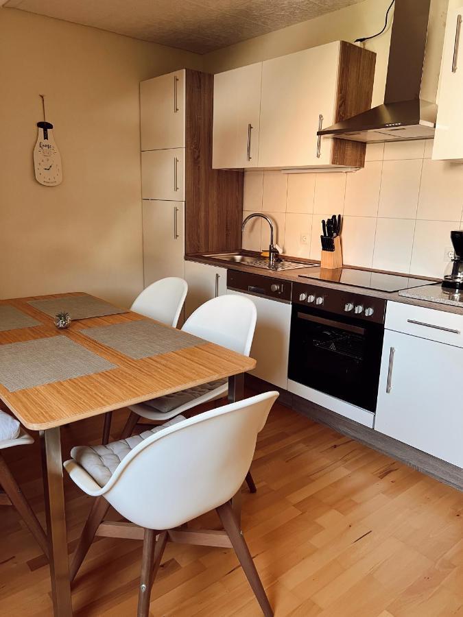 Ferienwohnung Moselflair Mit Direktem Blick Auf Die Mosel Und Weinberge Oberfell Exteriér fotografie