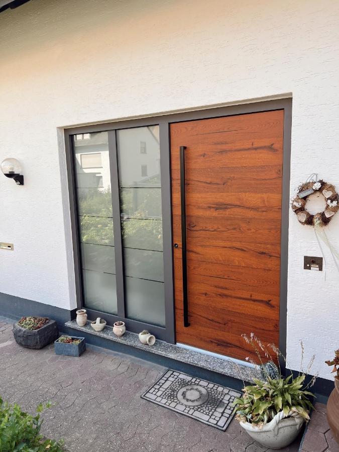 Ferienwohnung Moselflair Mit Direktem Blick Auf Die Mosel Und Weinberge Oberfell Exteriér fotografie