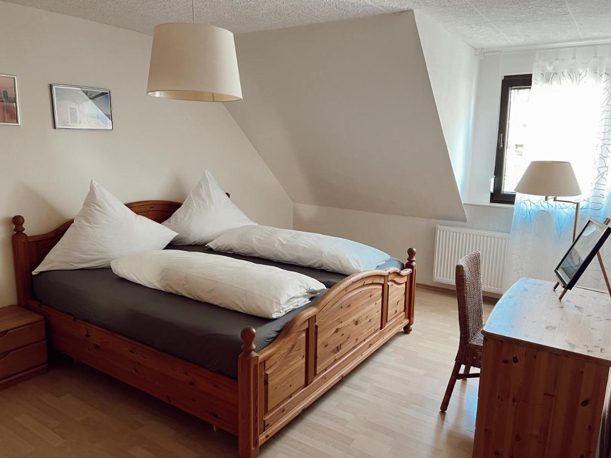 Ferienwohnung Moselflair Mit Direktem Blick Auf Die Mosel Und Weinberge Oberfell Exteriér fotografie